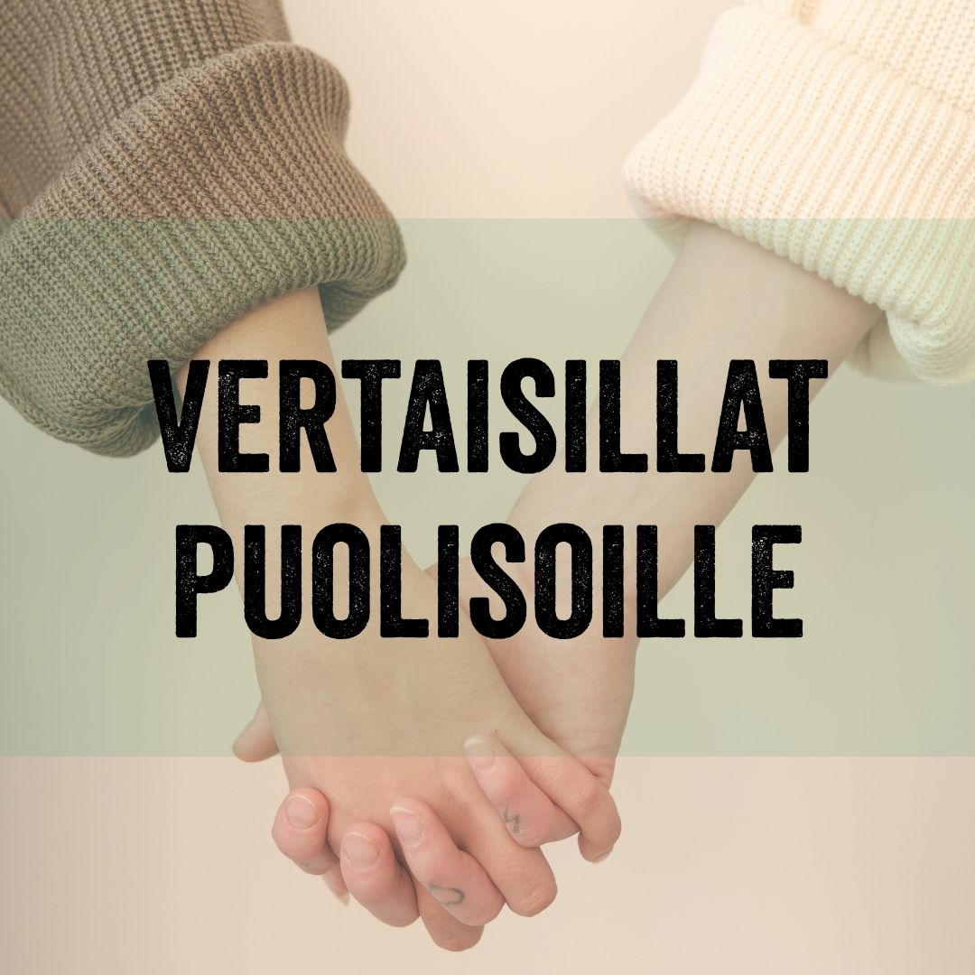 kuvassa isompi ja pienempi käsi kädessä